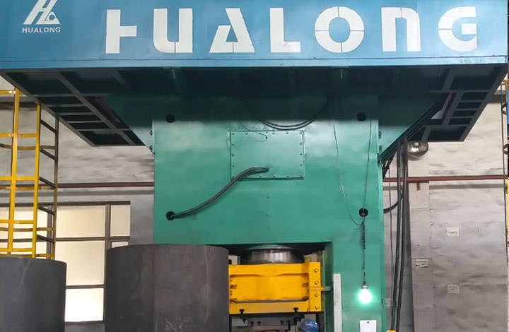 HLDS-1600T——耐材型压力机